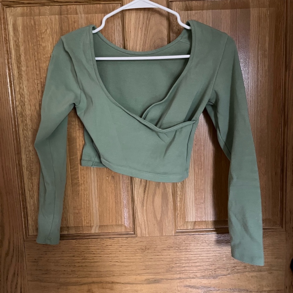 Happy earth organic cotton Long Sleeve Wrap Crop Top